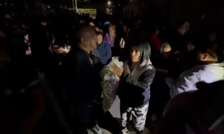 Celebran día de Reyes Magos colonias al poniente de Saltillo