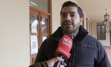 Cumplen arteaguenses con pago del predial