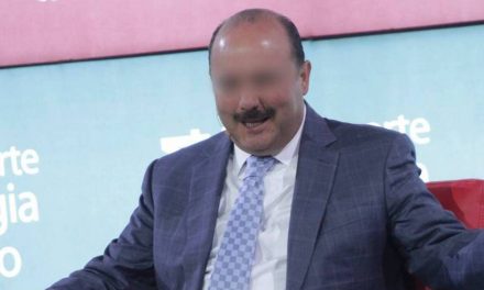 El exgobernador César Duarte es trasladado a un hospital por problemas de salud