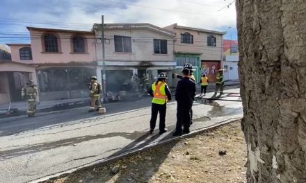 Saltillo: Una persona pierde la vida tras voraz incendio al interior de un domicilio