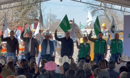 Llegan obras sociales a Pasos de Gigante al municipio de Guerrero