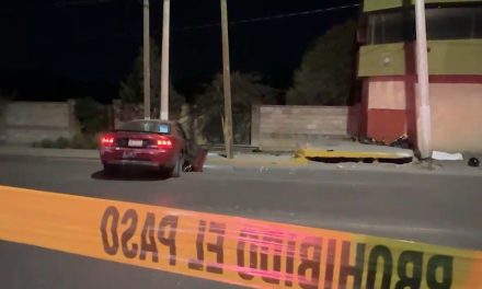 Motociclista pierde la vida en Saltillo al chocar con otro auto en circulación