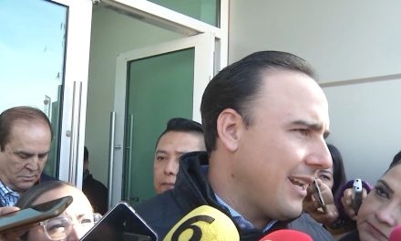 Realizará Manolo Jiménez gira económica por tres continentes