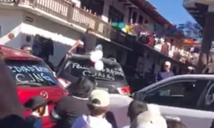 A Mazamitla, Jalisco llegaron los Reyes ‘Narcos’; CJNG entregan regalos a los niños