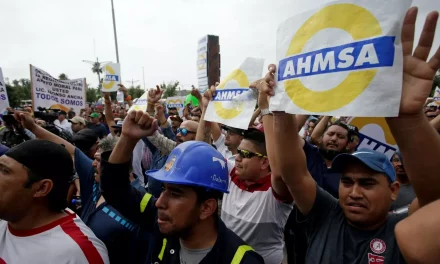 Exigen extrabajadores de AHMSA pago de finiquitos