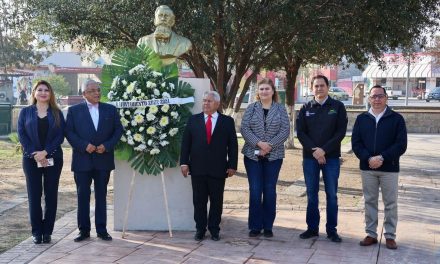 Conmemora Sabinas el aniversario de la Constitución
