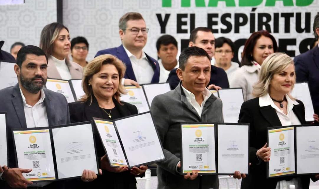 Firma alcaldesa de Sabinas el Pacto Coahuila 2024