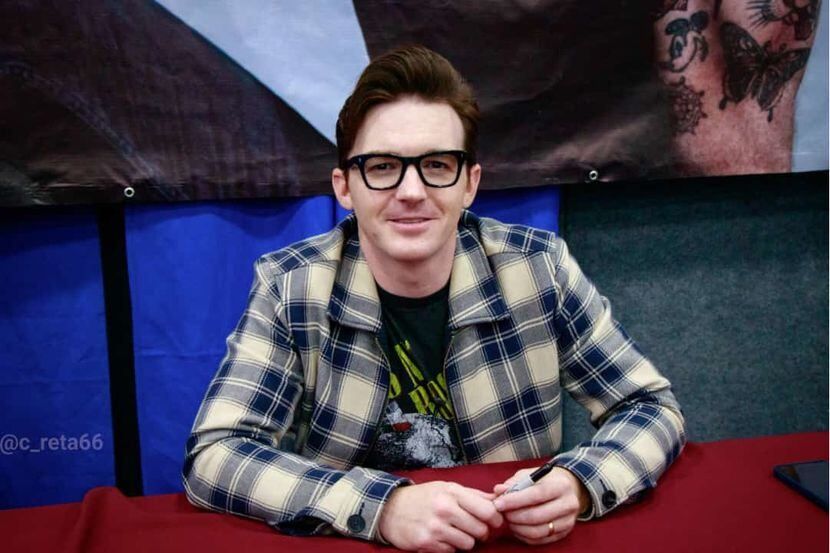 Drake Bell sorprende al unirse a Grupo Firme en Carnaval de Autlán 2024