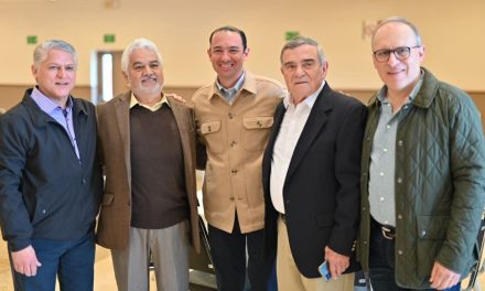 En Acuña reconocen a odontólogos
