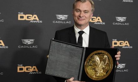 Christopher Nolan gana premio del Sindicato de Directores por ‘Oppenheimer’
