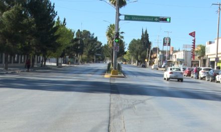 Saltillenses aprovechan asueto para quedarse en casa