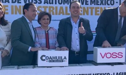 Gobernador coloca primera piedra de Voss Automotive en la Laguna