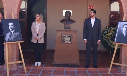 Conmemora Arteaga Constitución Política Mexicana