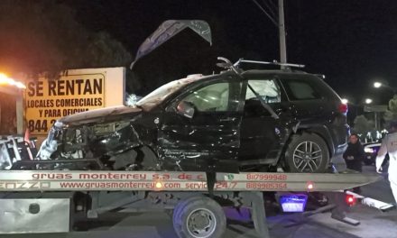 Ebrio termina hospitalizado tras volcar en Ramos Arizpe