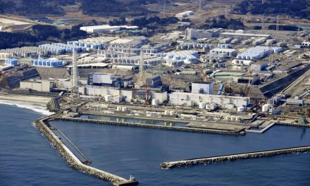 Se filtran 5 mil 500 litros de agua radiactiva de planta nuclear de Fukushima