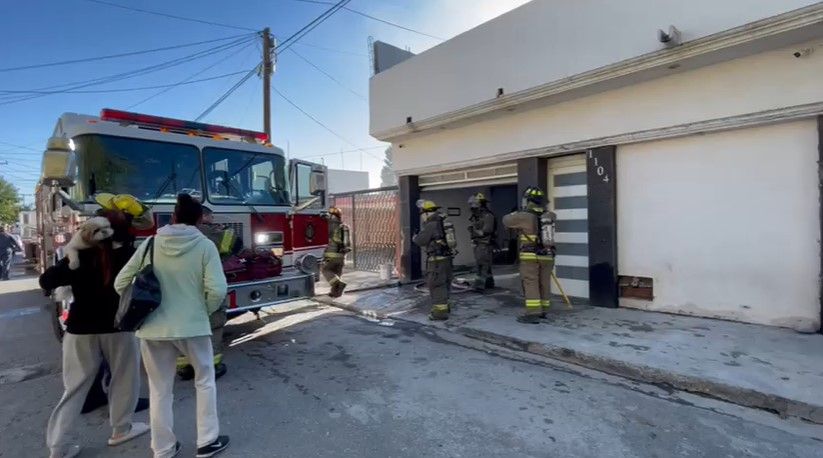 Corto circuito causa incendio en Saltillo