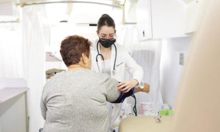 Acude módulo de atención médica gratuita a la colonia Misión Cerritos