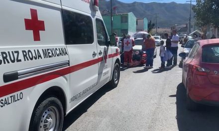 Menor fue atropellada por un vehículo en Saltillo