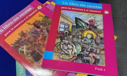 Ordena corte entregar libros de texto gratuitos en todo el país