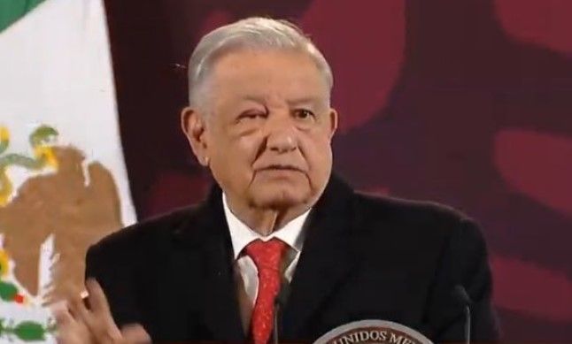 ¿Qué le pasó a AMLO?… ‘No se me quita el tutupiche’ y luce con el ojo derecho inflamado