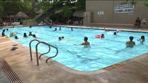 Registran gran afluencia en los balnearios de Saltillo