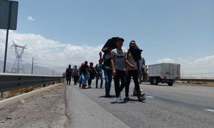 Suman miles de deportados en Monclova