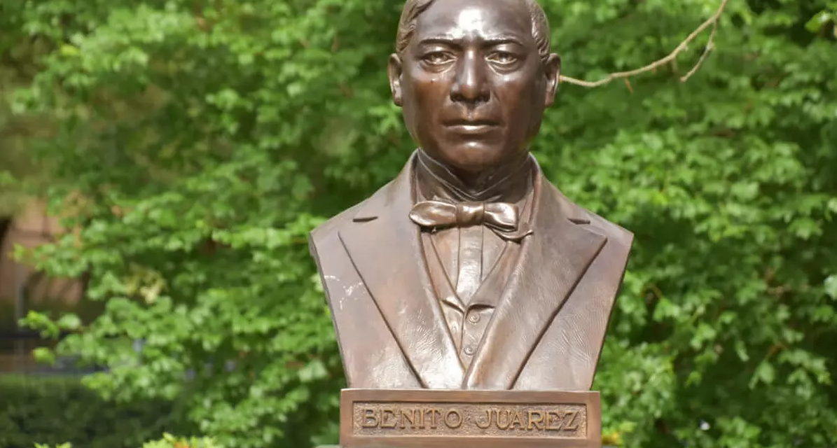 Celebran el 218 Aniversario del Natalicio de Benito Juárez en Sabinas