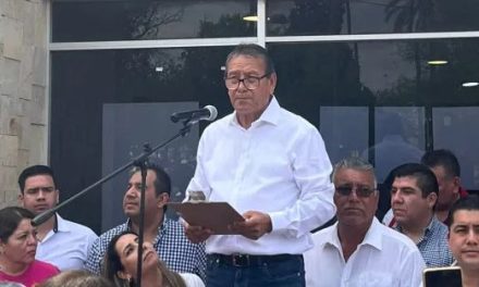 Solicita Óscar Ríos registro para contender por alcaldía de San Juan de Sabinas