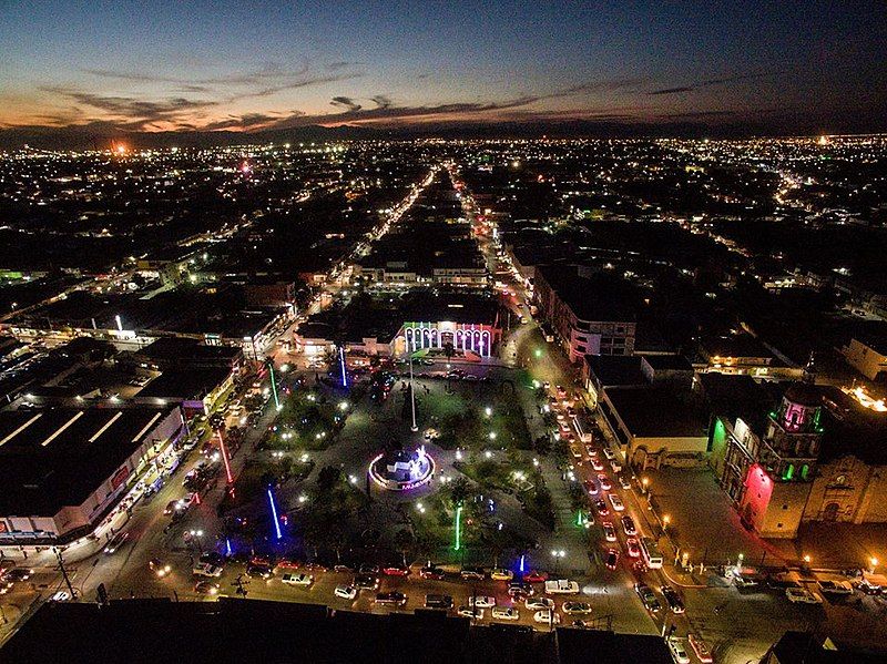 Los comercios de Monclova se preparan para Semana Santa