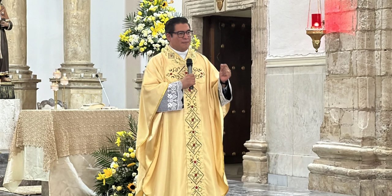Celebran católicos el fin de la Semana Santa en Monclova