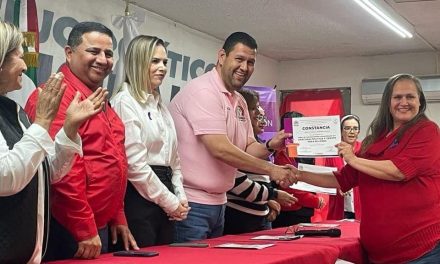 Capacita PRI a mujeres en Acuña