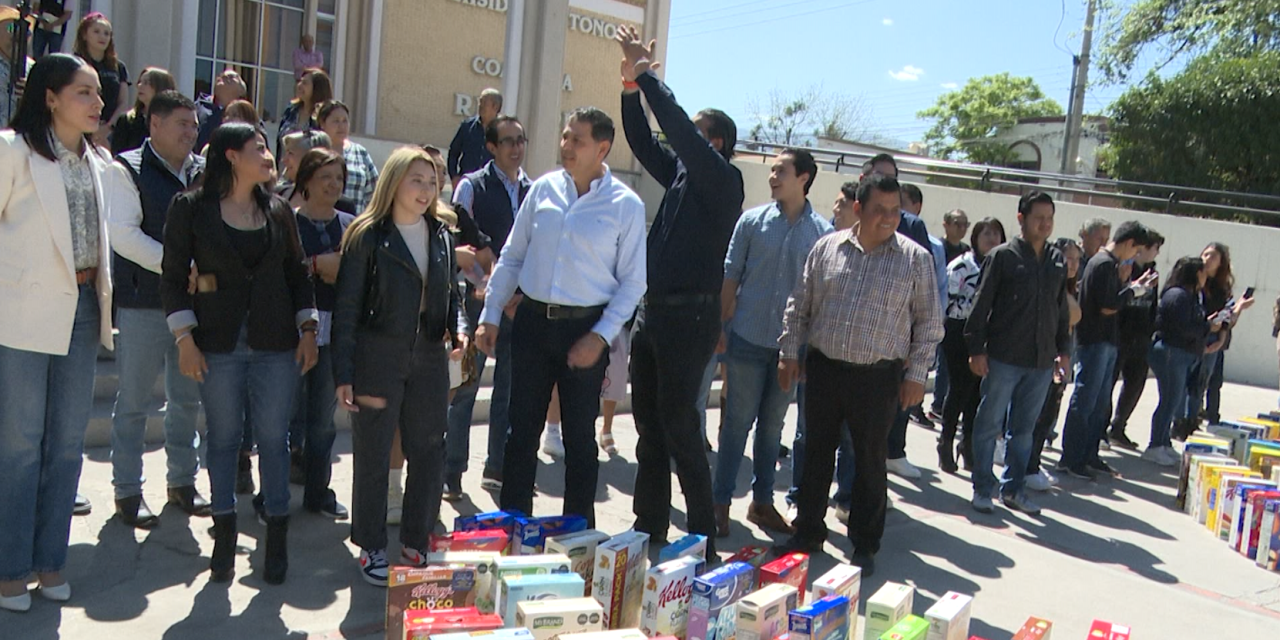 Lobos de la UAdeC al rescate; entregan donación de cereal