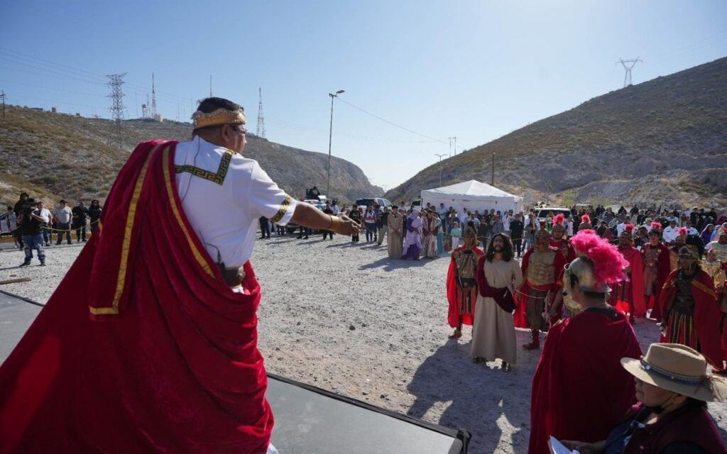 Ordenan a comerciantes para el Viacrucis