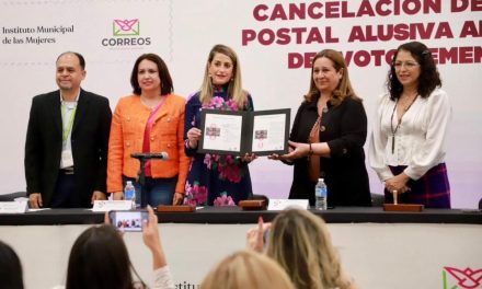 Cancelan estampilla por 70 años del voto de las mujeres