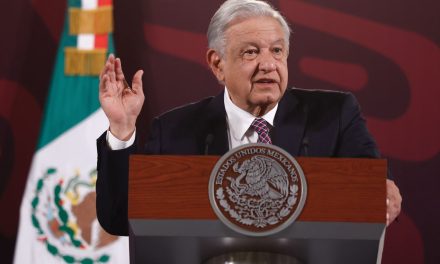 Tras portazo de normalistas AMLO señala que serán recibidos por el subsecretario de Gobernación