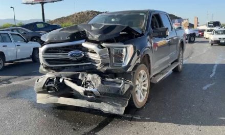 Se registra aparatoso accidente en blvd Venustiano Carranza