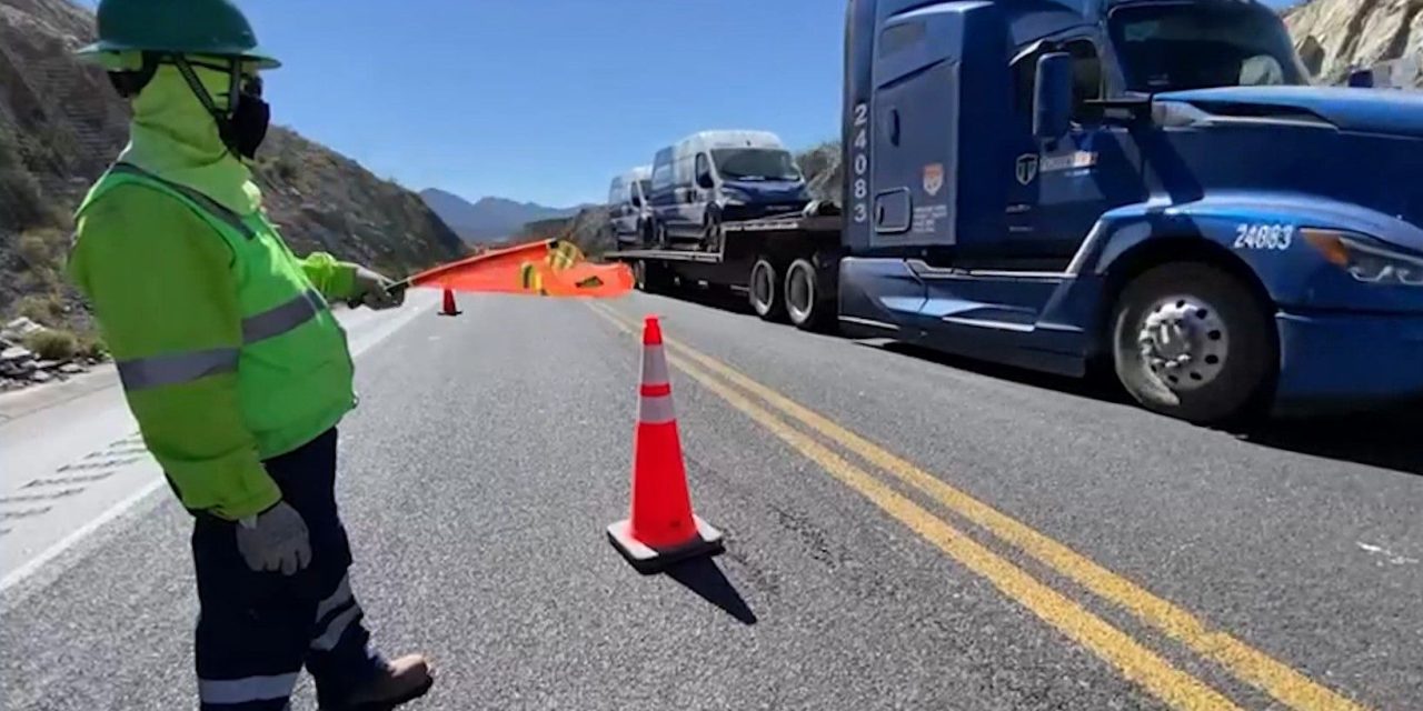 Caos vial en el Libramiento Norponiente tras accidente múltiple