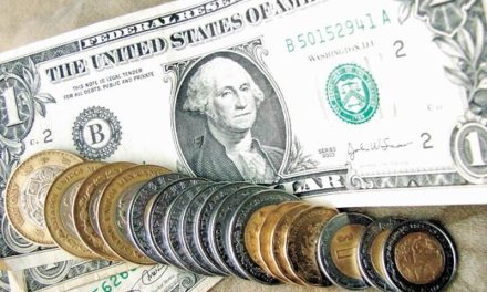 El peso mexicano destaca como la divisa más fuerte frente al dólar