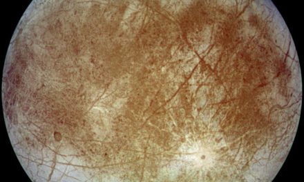 Europa, luna de Júpiter, produce oxígeno diario para 1 millón de personas