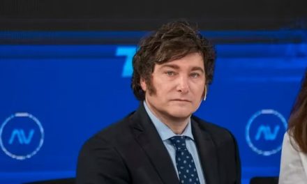 Javier Milei llama a AMLO ‘ignorante’ durante entrevista