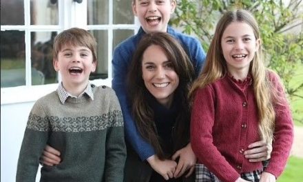 Reaparece Kate Middleton luego de su cirugía abdominal