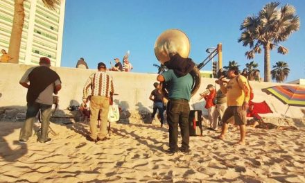 ¿Mazatlán se quedará sin música banda? Hoteleros pretenden prohibirla en las playas
