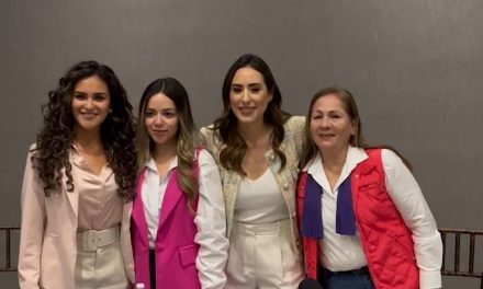 Replica Cecy Guadiana manifiesto por la igualdad hacia la Mujer en apoyo a Claudia Sheinbaum