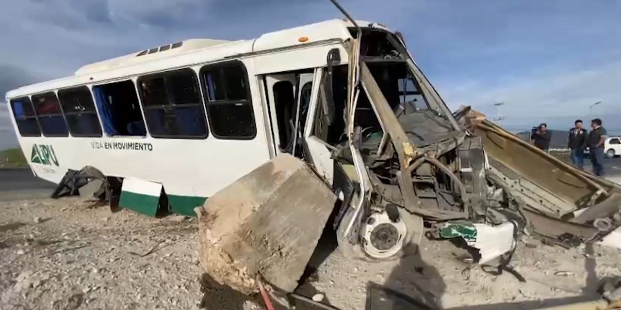 Tres trabajadores resultaron heridos en accidente de transporte en Saltillo