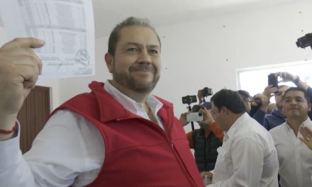 Se registra Tomás Gutiérrez como candidato a la alcaldía de Ramos Arizpe