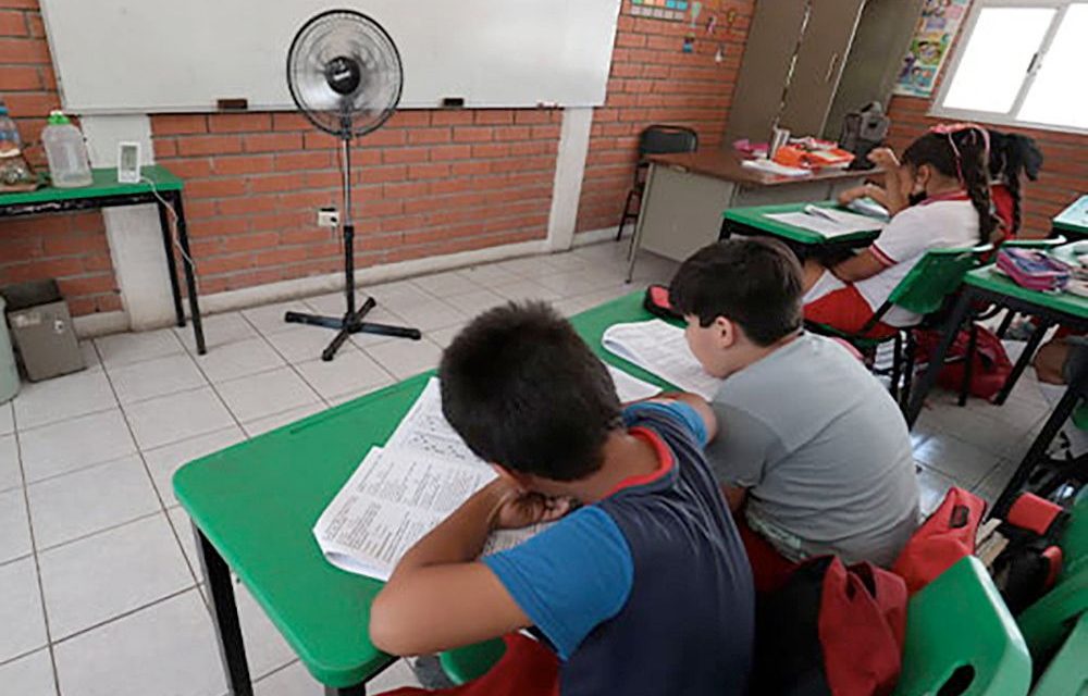 Podrían modificar horarios escolares por altas temperaturas