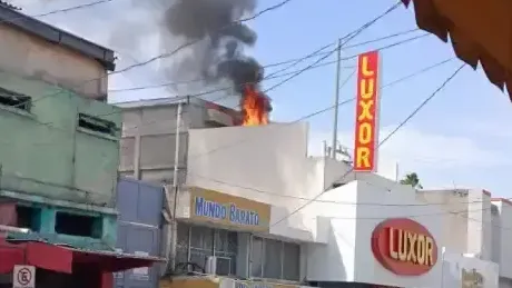 Se incendia zapatería en el Centro de Monclova