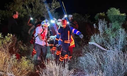 Muere bombero en volcadura en la carretera 57