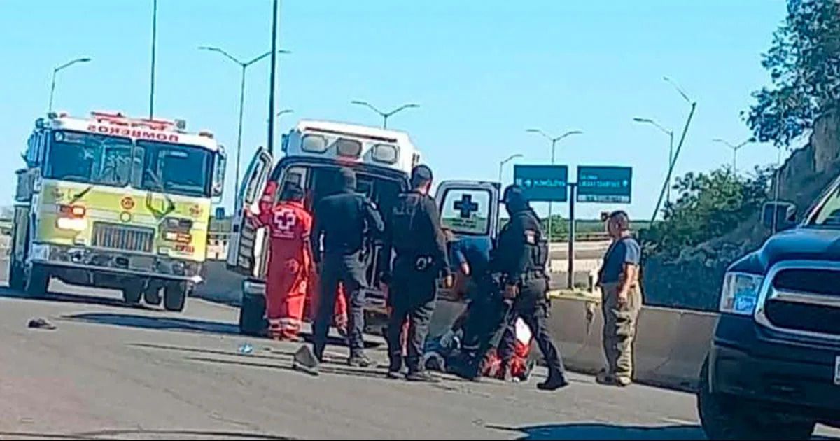 Buscan a trailero que mató a peatón en Sabinas