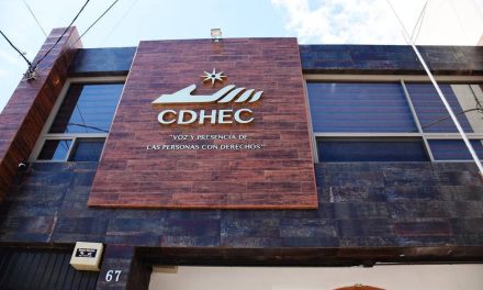 Firman convenio Secretaría de las Mujeres y CDHEC